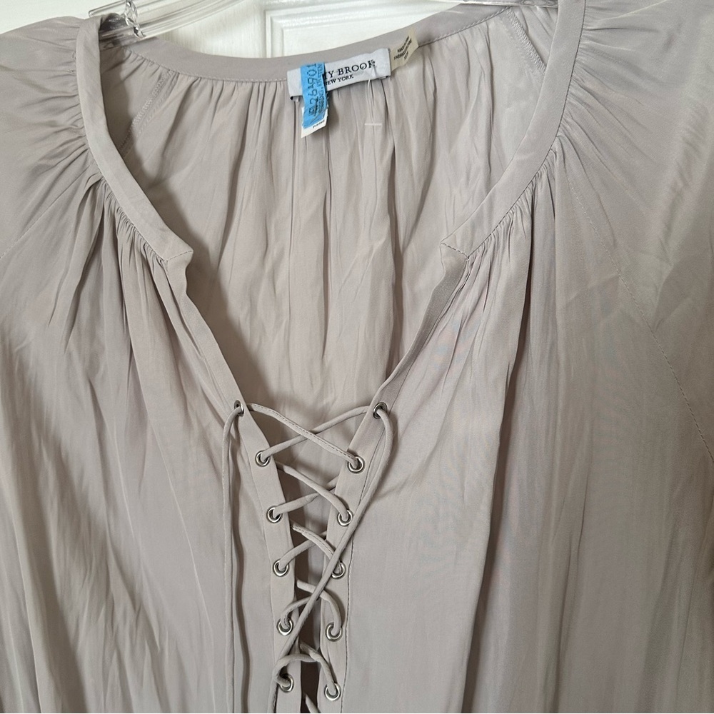 Ramy Brook ‘Alexandra’ gray lace front dress with sleeves from Revolve. Size XS - Picture 3 of 8